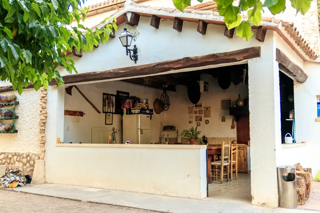 Spacious bedroom with a double bed at La Cova House